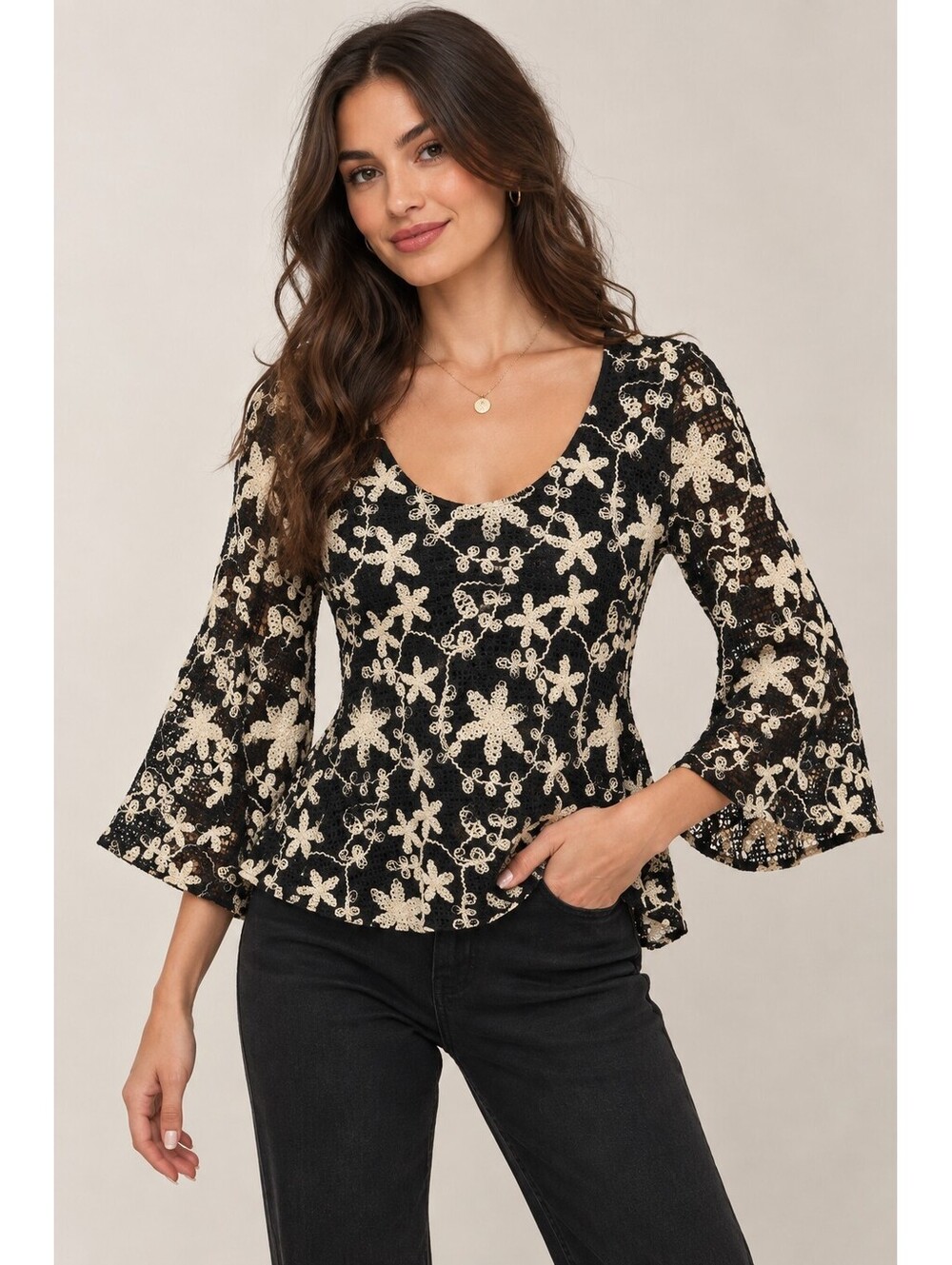 Mechant Black Cream Crochet Lace Bell Sleeve Boho Tunic Top Size Small